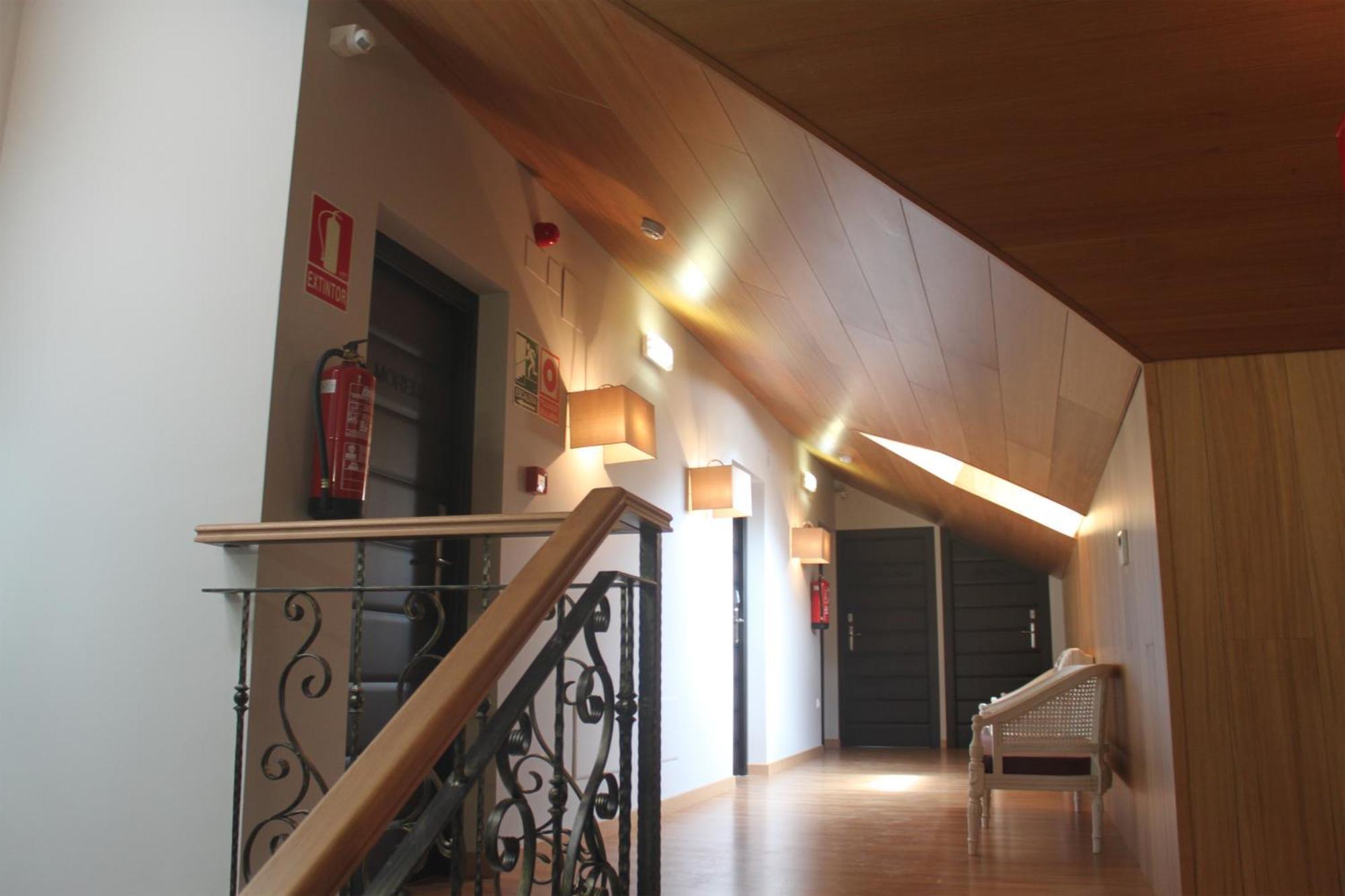 Hotel Villa Maria Cabra Bagian luar foto