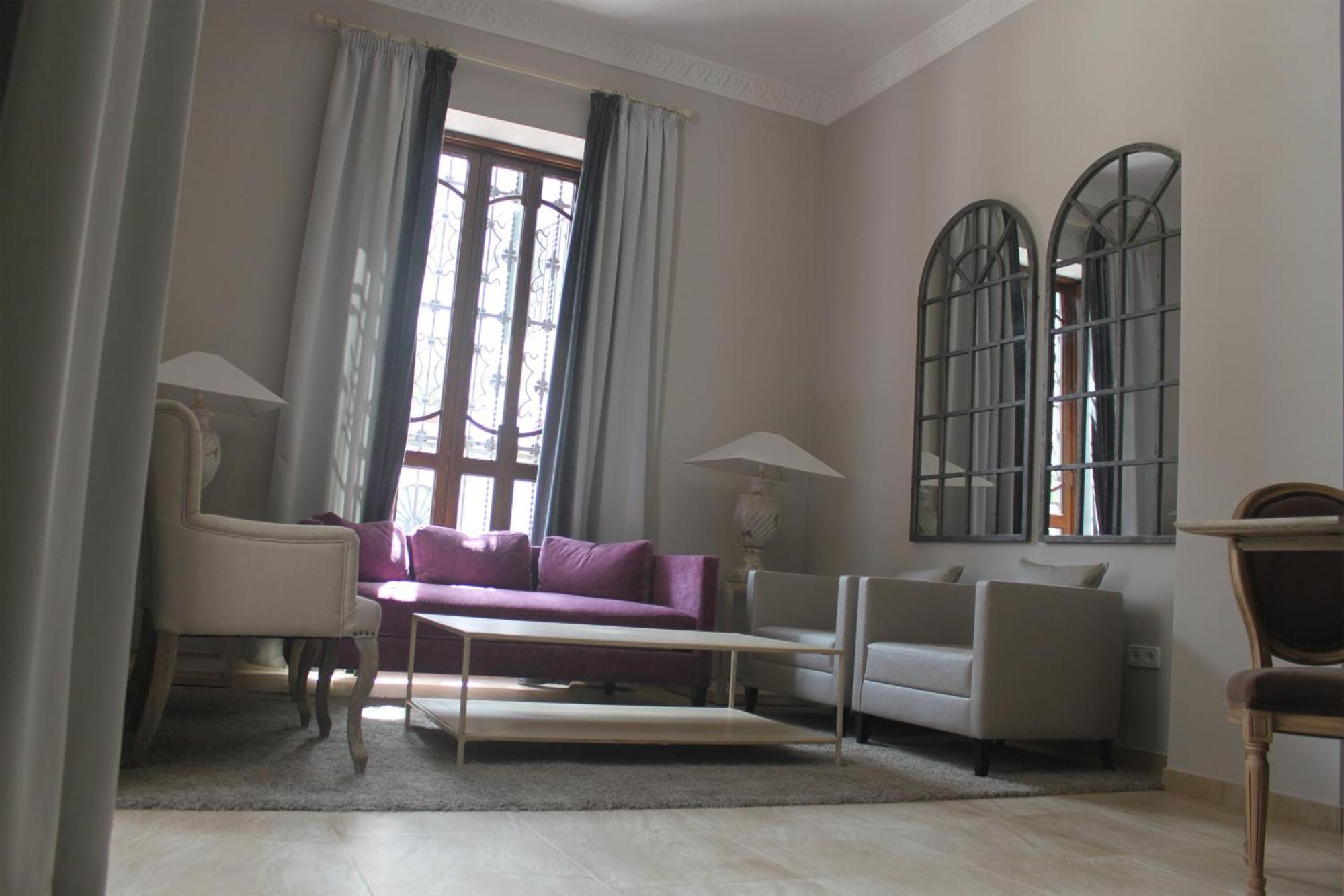 Hotel Villa Maria Cabra Bagian luar foto